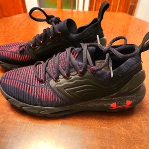 Under Armour Phantom Intelliknit Womens size 8